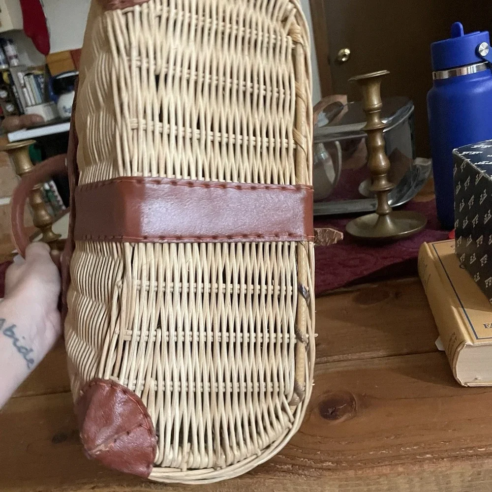Vtg Wicker and Leather Creel Basket W/Pouch Made in British Hong Kong